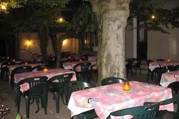 호텔 Restaurant Les Charmilles 2*