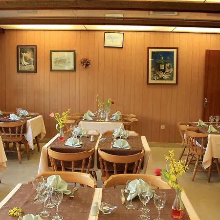 Hotel Restaurant Les Charmilles